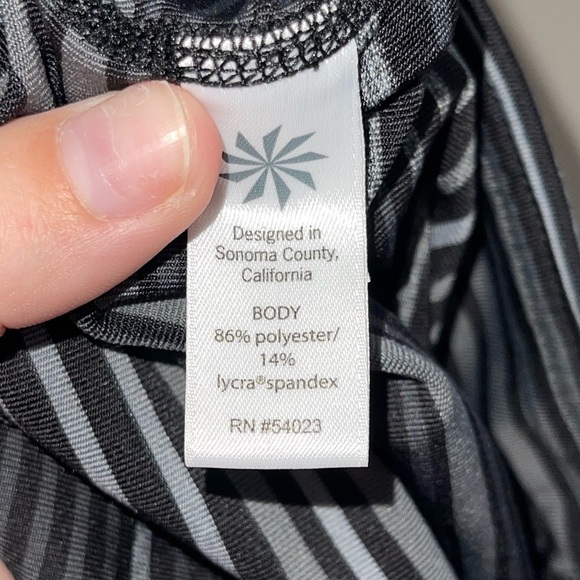 ATHLETA Black Color Block Stripe Mid Rise Full Length Chatarunga Leggings Medium - Picture 4 of 6